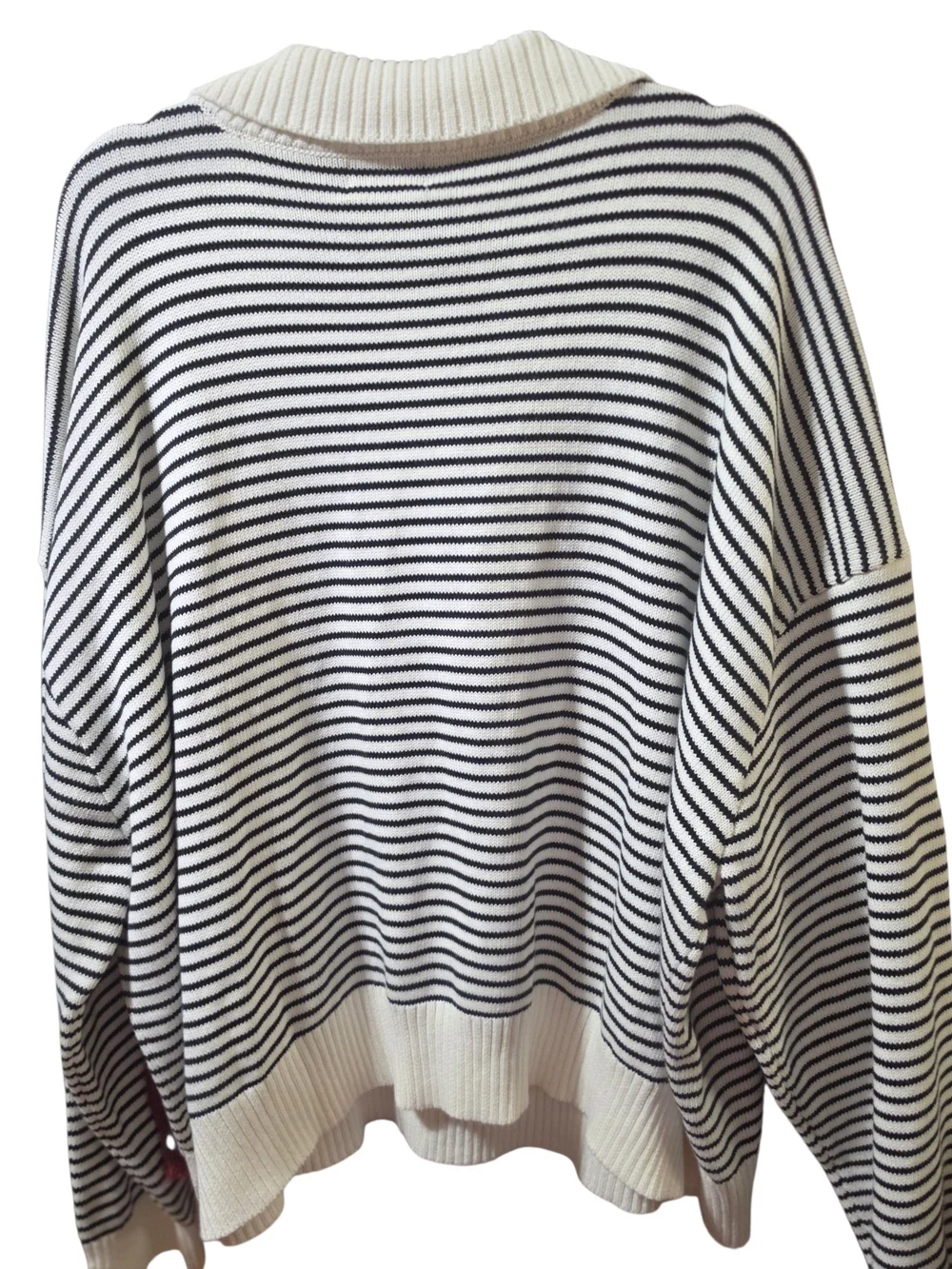 Striped Collared V-Neck Sweater - Black & White